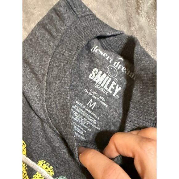 NWT desert dreamer x Smiley Embroidered Mental Health Matters Sweatshirt Tie Tye - Picture 6 of 7